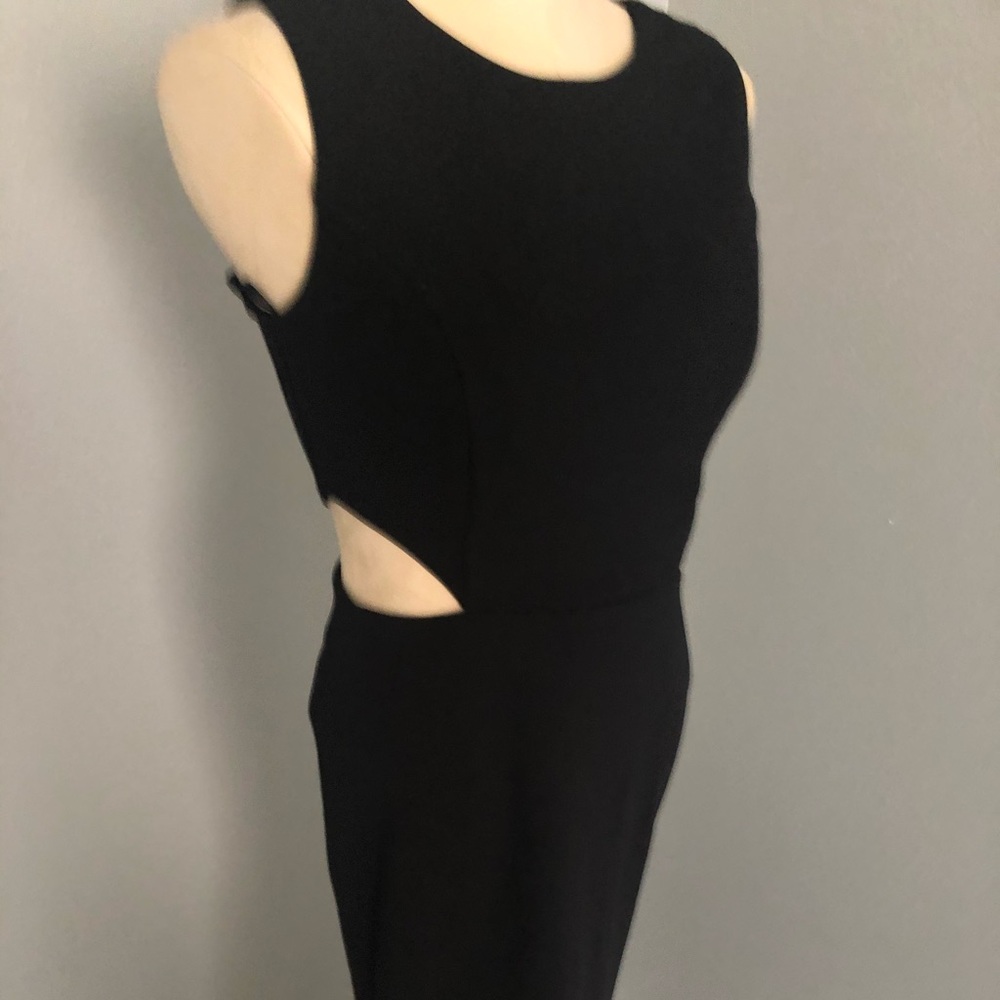 Lulu’s black maxi dress - Picture 3 of 8